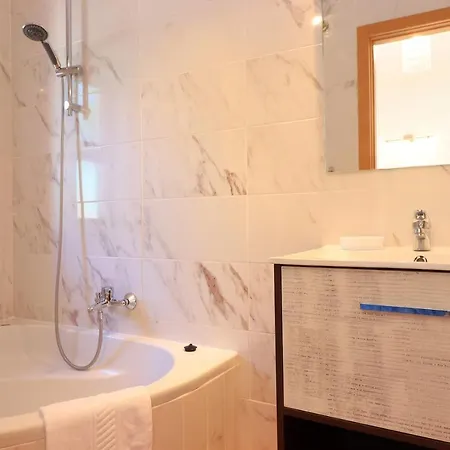 Townhouse N 41 In Stunning Sea Views Pensjonat Ferragudo (Faro)